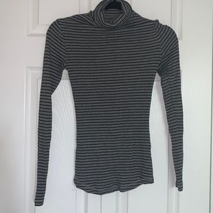 H&M turtle neck